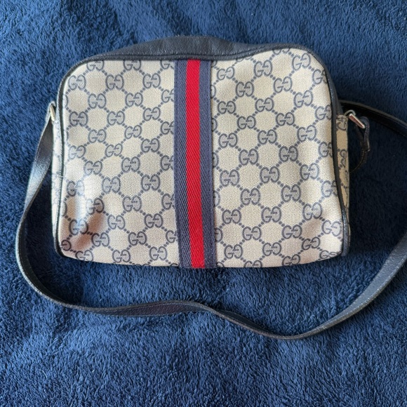 Gucci Beige and Black Crossbody Bag - Picture 2 of 8